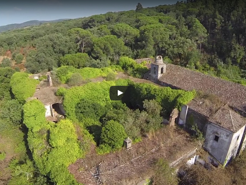 Vila de Cabrela e Convento de Monfurado